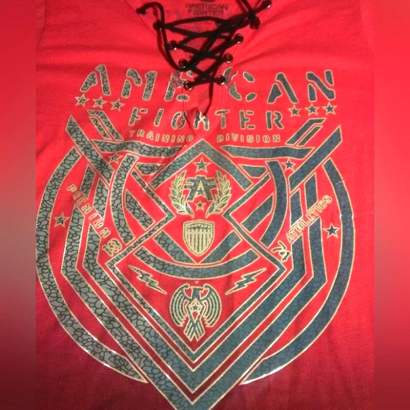 BNWT LADIES SHIRT SZ. SM PINK OMBRE GRAPHICS LACE V NECK BY AMERICAN FIGHTERS - Picture 2 of 8